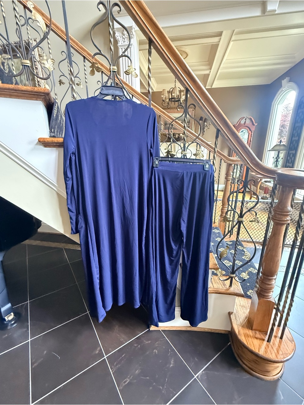 Brigitte Brianna 3 piece Navy travel set. M
Tank,long cardigan and pant. - Picture 8 of 10